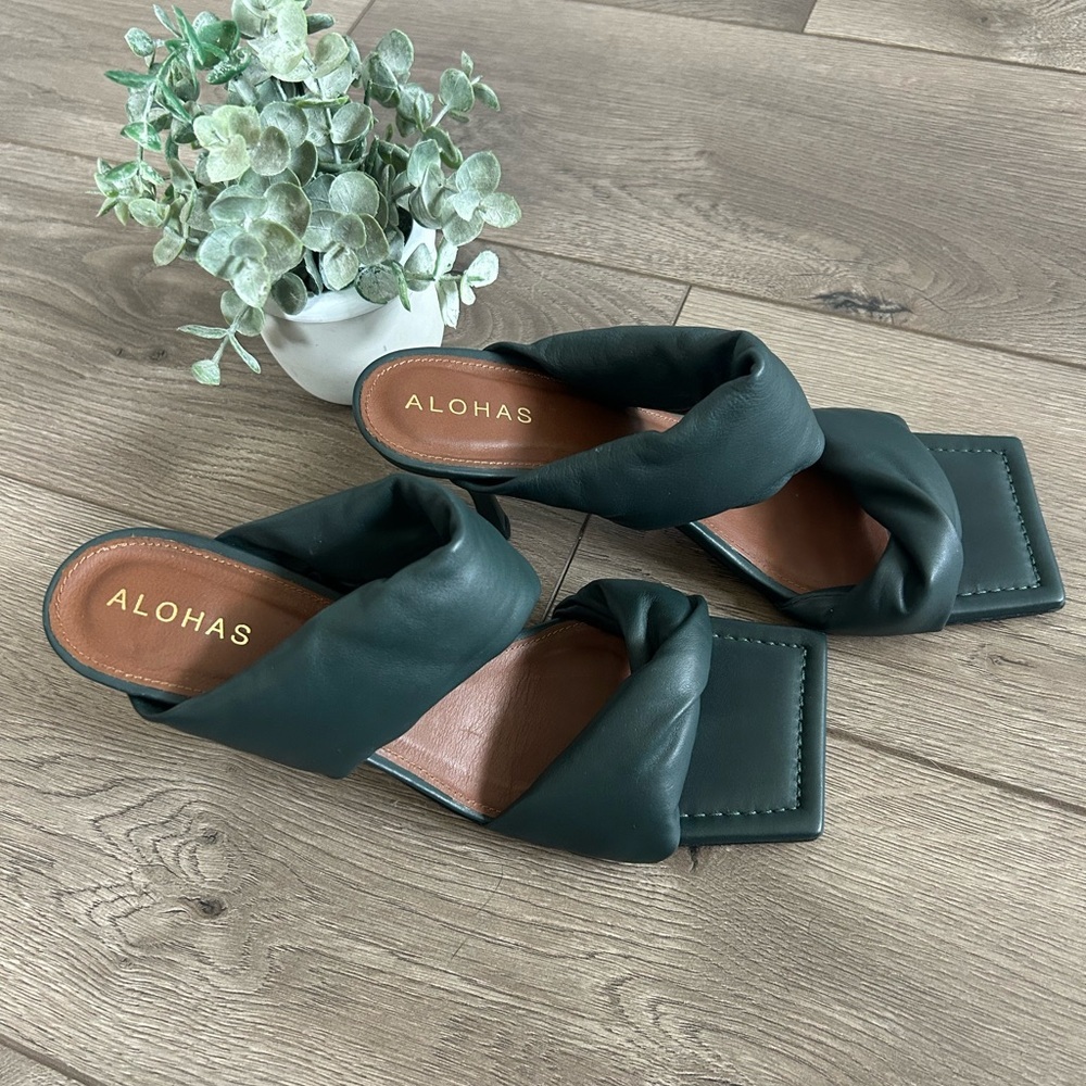 ALOHAS Double Strap High Heel Mules Color Dark Green Size 41 Fits like a 9 1/2 - Picture 4 of 7